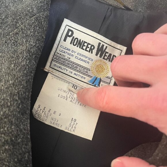 VTG Pioneer Wear Womens Cropped Western Leather Jacket Size 10 Suede 80s Padded - Picture 8 of 12